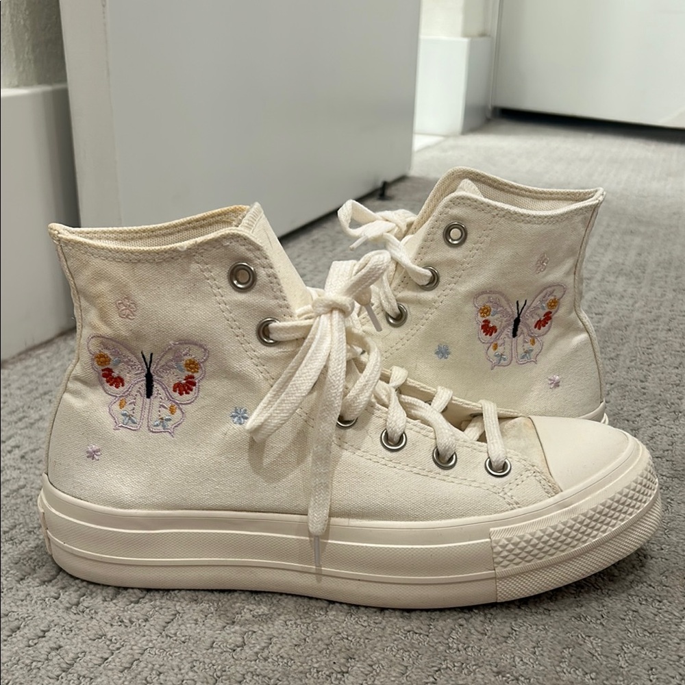 Converse High Tops w / Butterfly Embroidery